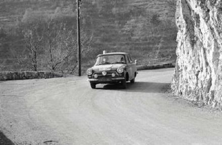 Jack Anderton i Keith Barraclough – Ford Cortina.