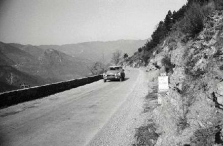 Paul Coltelloni i Henri “Ido” Marang – Citroen DS 19.
