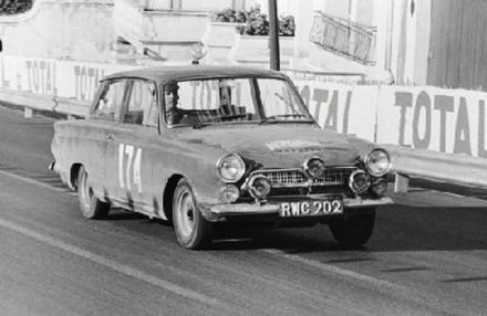 Geoffrey Mabbs i Rodney Crabtree – Ford Cortina GT.
