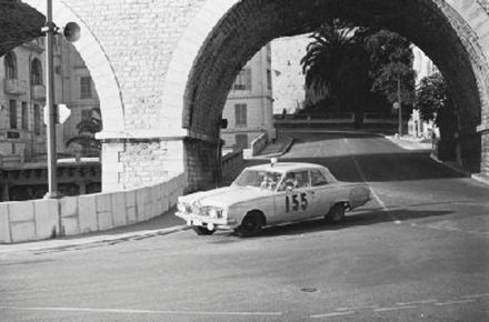 Scott Harvey i Gene Henderson – Plymouth Vaillant.