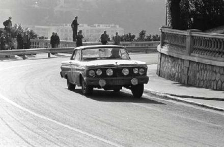 Bo Ljungfeldt i Fergus Sager – Ford Falcon Sprint Futura.