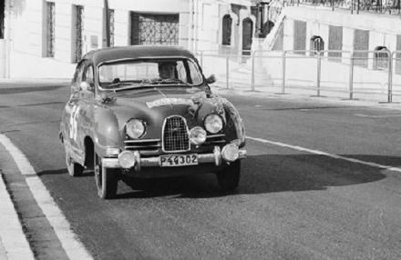 Pat Moss Carlsson i Ursula Wirth – Saab 96 Sport.