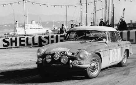 Donald Morley i Erle Morley – MG MGB.