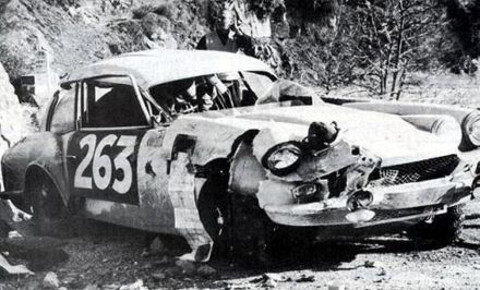 Georges Parkes i Arthur Senior – Reliant Sabre.