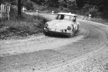 Ogier i Pointet – Citroen DS 19.