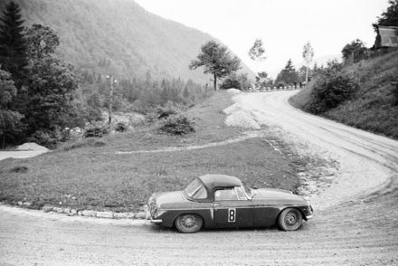 Schindler i Naber – MG MGB.