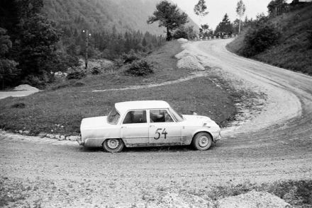 Alfa Romeo Giulia Super