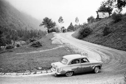Kosak i Matzik – Moskwicz 403.