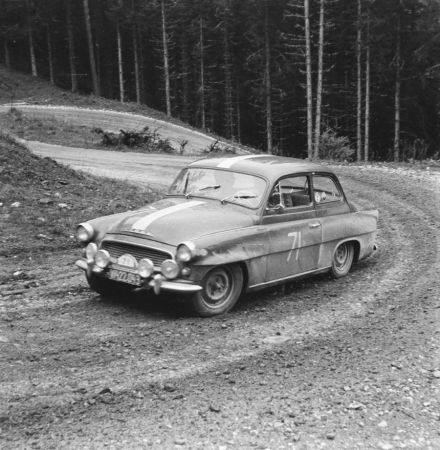 Loidl – Škoda Octavia.