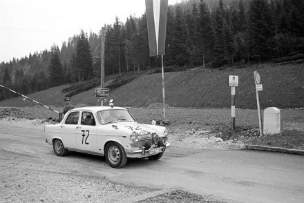  Müllers i Bunte – Alfa Romeo.