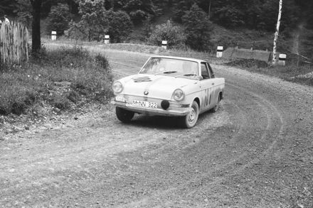 Zirkel i Zirkel – BMW 700.