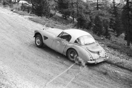 Paddy Hopkirk i Henry Liddon – Austin Healey 3000.