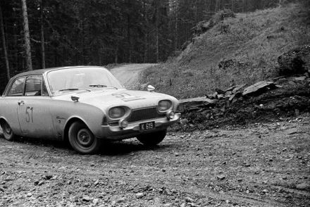 Lipnik – Ford Taunus.