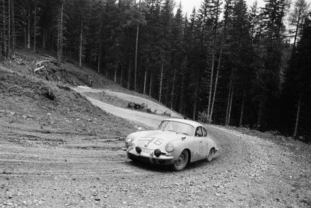 Jäger i Mossegger – Porsche 356.