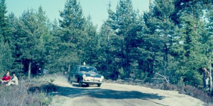 Bengt Conradsson i Lars Gundberg – Ford Cortina GT.