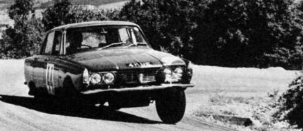 Roger Clark i Johnstone Syer – Rover 2000.