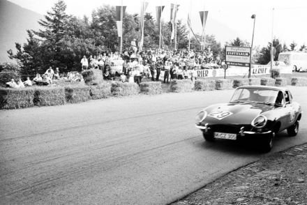 Jaguar E