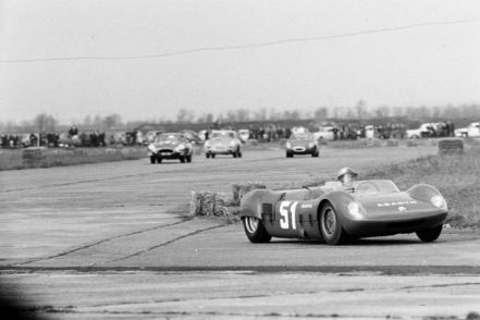 Nr.51. Hans Herrmann - Abarth 2000 Sport.