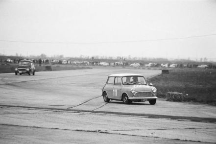 R.Egbert – BMC Mini Cooper.