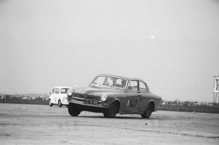 Volvo 122