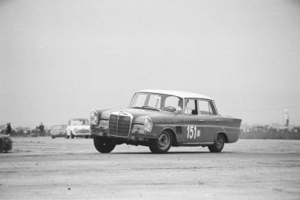 Mercedes Benz
