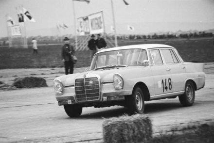 Mercedes Benz