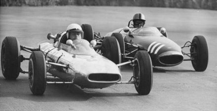 Nr.81. Heinz Melkus – Melkus Wartburg. Nr.111. Jacques Clemente – Lola Mk.5A Ford.