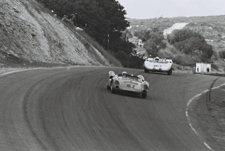 Nr.97. Dave MacDonald - Cooper King Cobra, nr.367.Roger Penske - Chaparral 2A