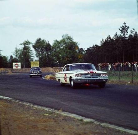 Jack Sears – Ford Galaxie.