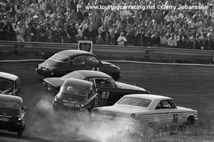 Nr.83.Jan Johansson – Fiat 2300 S coupe, nr.80. Alan Mann – Ford Galaxie.