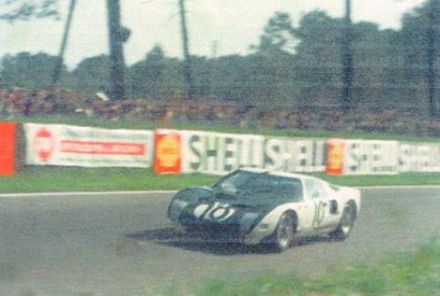 Phil Hill i Bruce McLaren - Ford GT40.