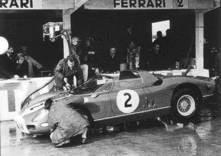 Graham Hill i Jo Bonnier - Ferrari 330 P.