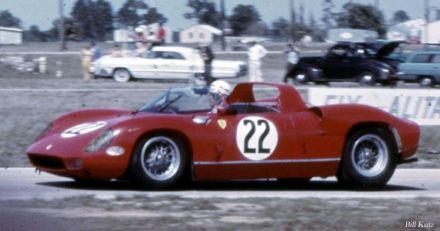 Mike Parkes i Umberto Maglioli - Ferrari 275 P.