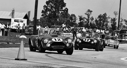 Nr.12.Lew Spencer, nr.17.Graham Shaw – Shelby Cobra roadster.