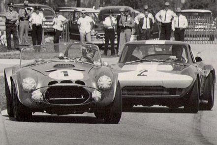 Nr.1.Phil Hill i Ken Miles – Shelby Cobra roadster.