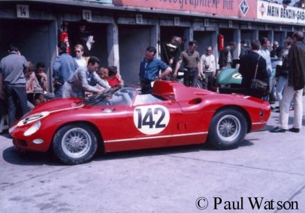 Graham Hill i Innes Ireland – Ferrari 275 P.