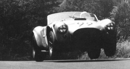 Jo Schlesser i Richard Attwood – Shelby Cobra roadster.