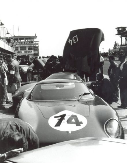 Lucien Bianchi i Gerard Langlois von Ophem – Ferrari 250 GTO/64.