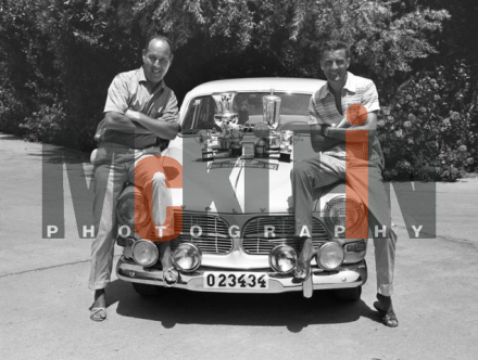 Zwycięzcy rajdu: C.M.Skogh i J.Berggren na samochodzie Volvo 122S Amazon.