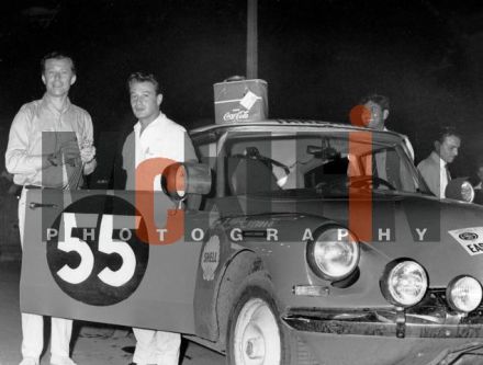 Olivier Gendebien na samochodzie Citroen DS. 19.