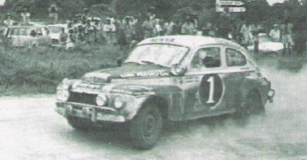 Joginder Singh i Jaswant Singh na samochodzie Volvo PV 544.