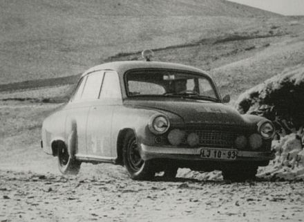 Kurt Ruttinger i Gunter Gries na samochodzie Wartburg 1000.