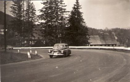 Andrzej Nytko i Kazimierz Jaromin na samochodzie Wartburg 1000.