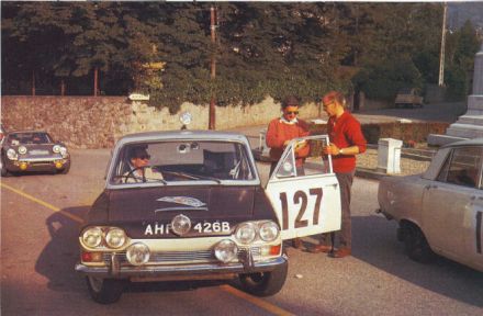 J.Sprinzel na samochodzie Triumph 2000.