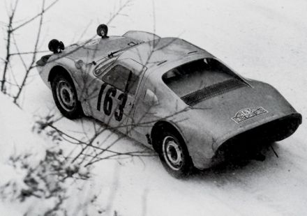 Pauli Toivonen – Porsche 904 GTS.