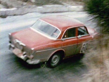 Leo Kinnunen i Timo Karlsson – Volvo 122 S.