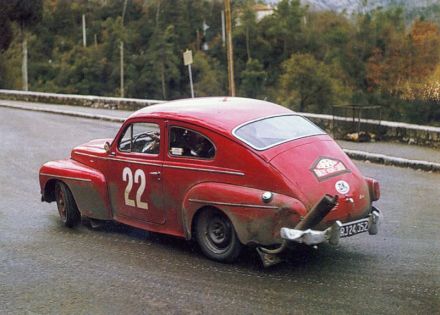 Jens Nielsen i Henning Henriksen – Volvo PV 544.