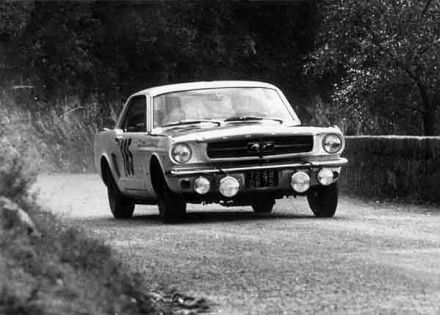 Henri Greder i Martial Delalande – Ford Mustang.