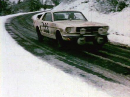 Florian Vetsch i Jean Pierre Feuz – Ford Mustang.