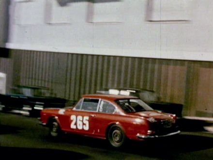 Claudine Bouchet i “Marie Claude Beaumont” – Lancia Flavia.